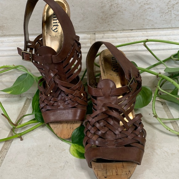 Unity by Carlos Santana Boho Woven Heels - Picture 3 of 7
